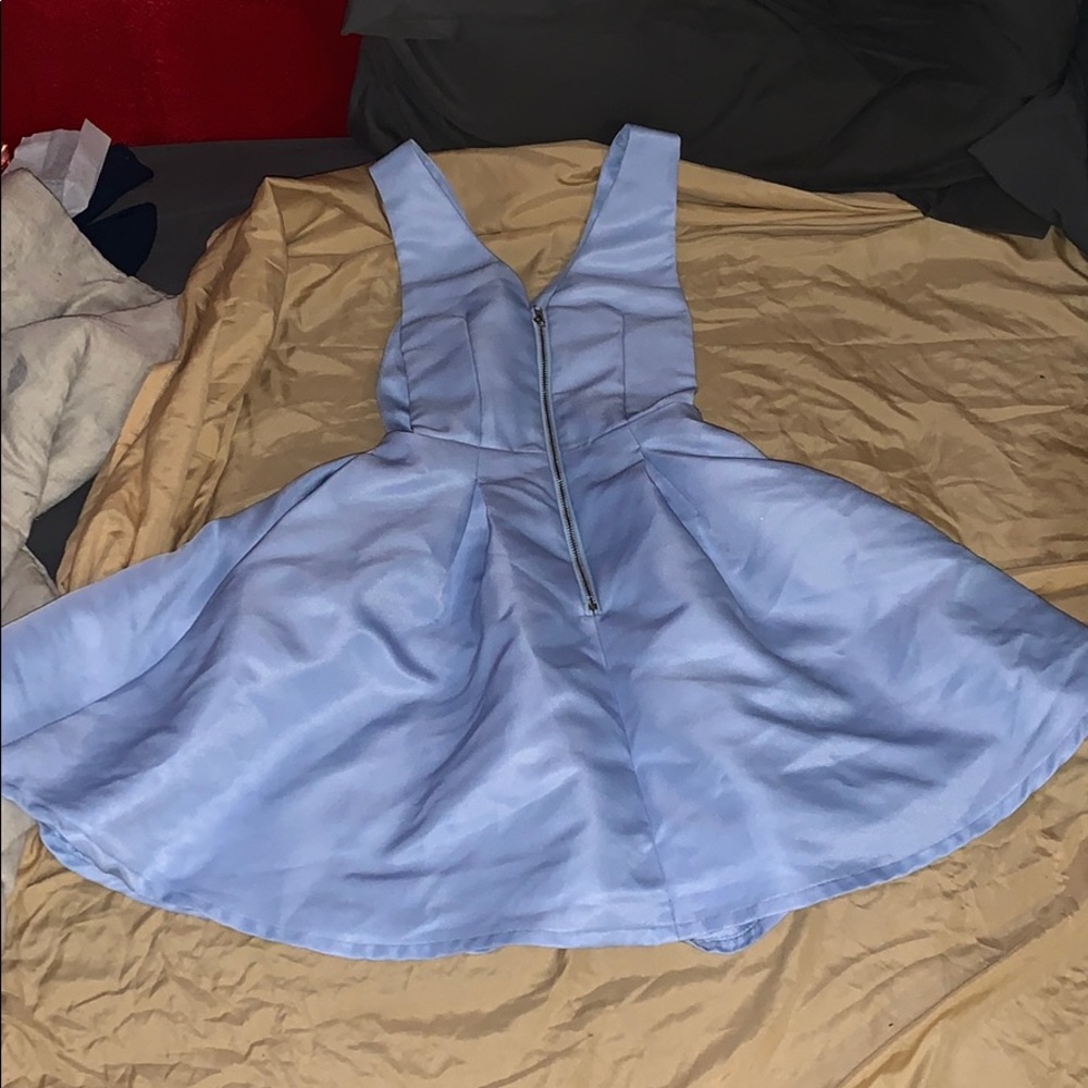 Dress - Picture 3 of 3